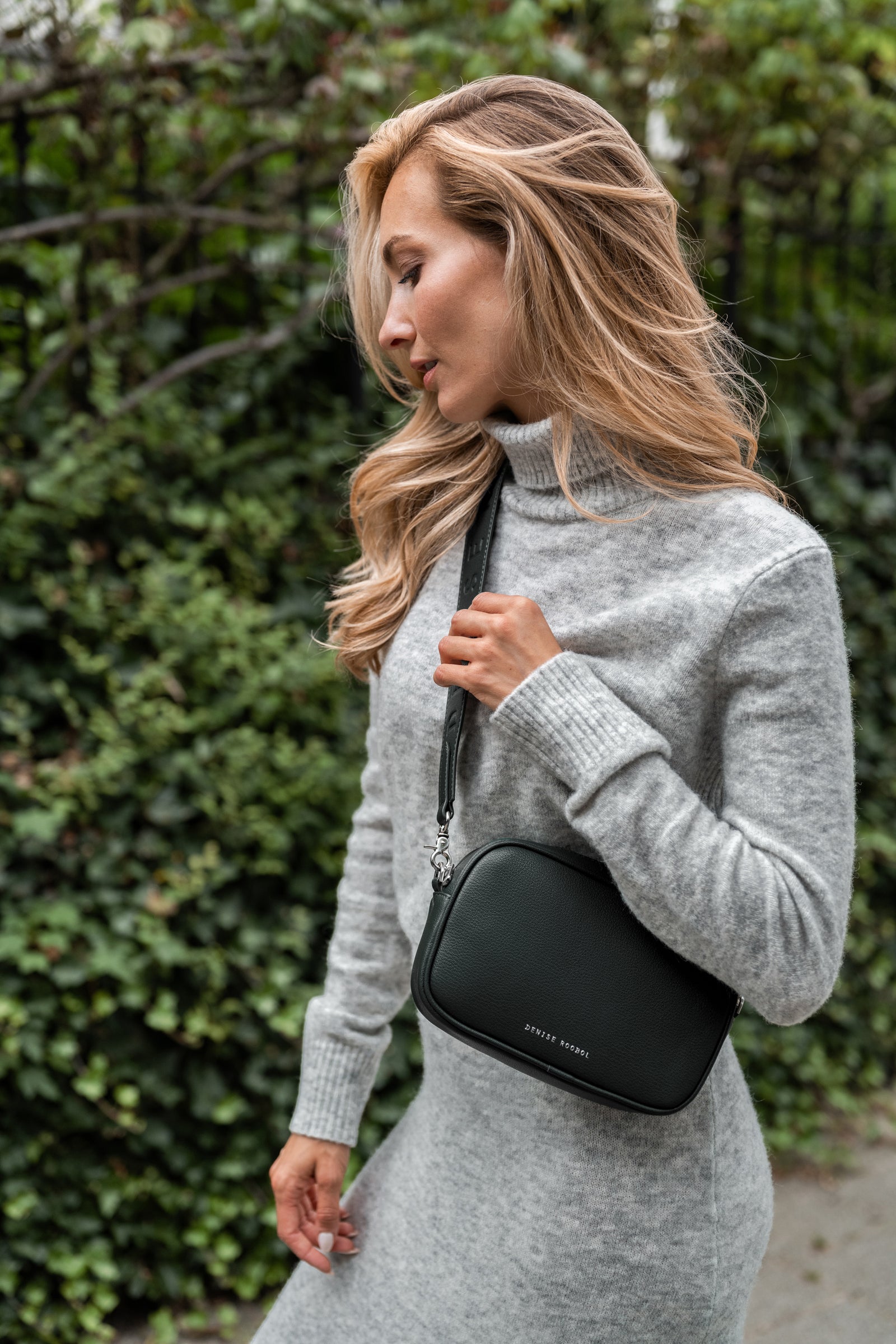 Mini Messenger - Black – DENISE ROOBOL