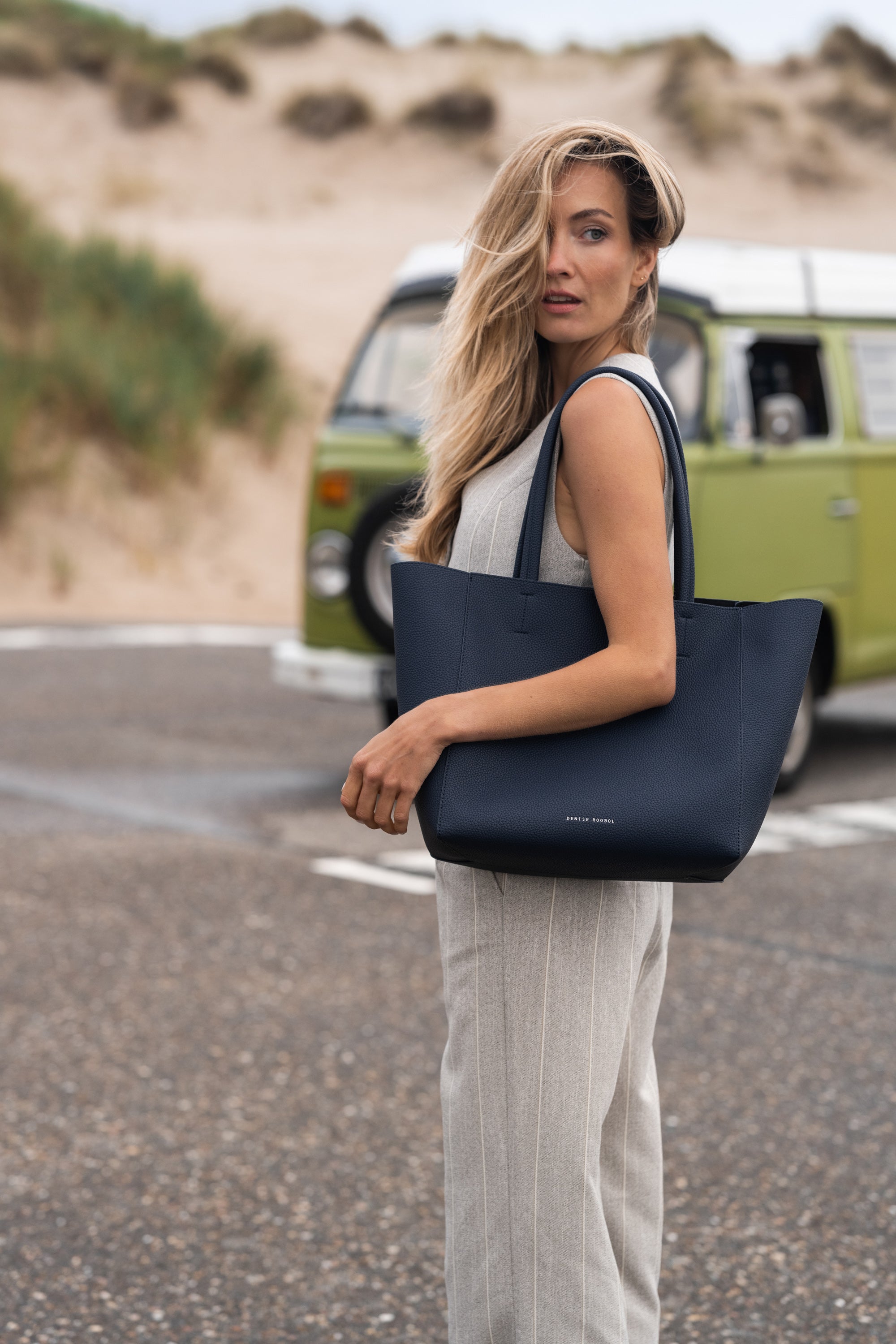 Comfort Shopper - Navy – DENISE ROOBOL